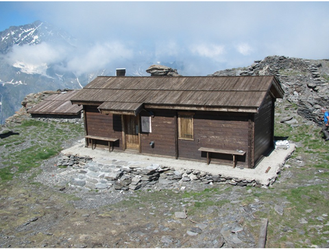 Bivacco del Beth in Val Troncea (foto Alba Meirone )
