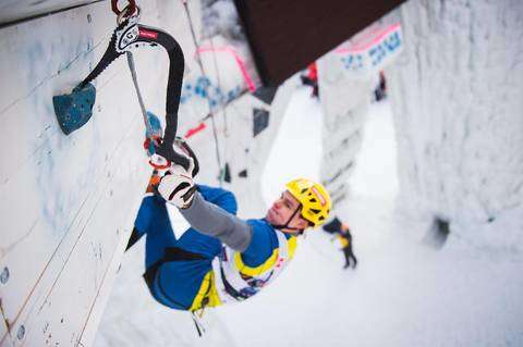 Coppa del Mondo arrampicata su ghiaccio a Corvara (foto cometapress)