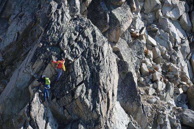 Francois Cazzanelli e Andreas Steindl sulla Cresta di Peuterey (foto Top1 Communication) (2)