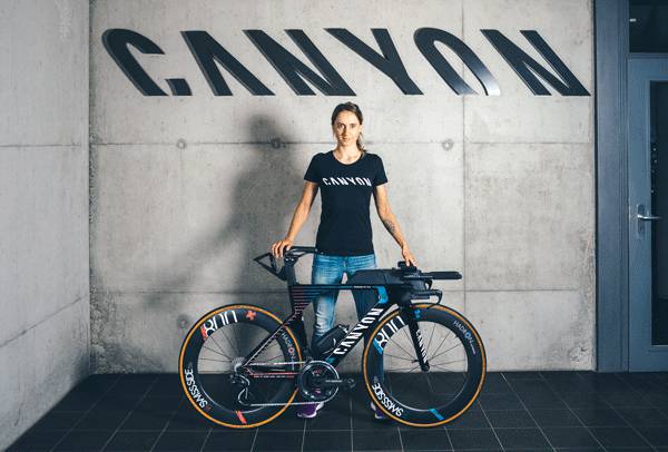 La triatleta Laura Philipp gareggerà su una Canyon Speedmax
