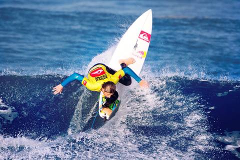 Leonardo Fioravanti Campione europeo di Surf (foto quiksilver)
