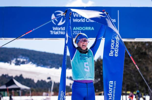 Sandra Mairhofer campionessa mondiale Winter Triathlon (foto Fitri)