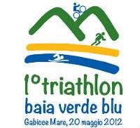 logo triathlon baia verde blu