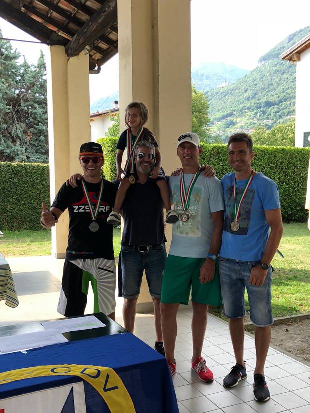 Podio Gravedona Coppa Italia di Formula Windsurfing 2018 (foto AICW)